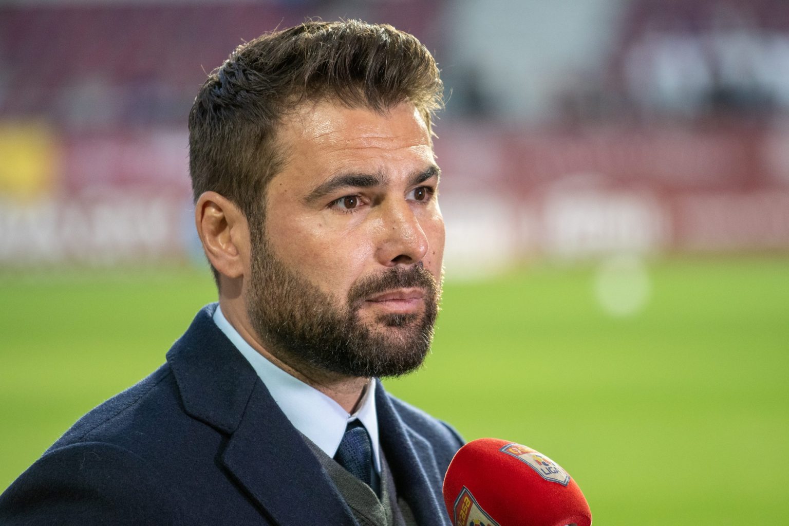 CÂȚI BANI ARE DE PLĂTIT ADRIAN MUTU FOSTEI SALE SOȚII. CE DECIZIA A LUAT INSTANȚA ÎN CAZUL PENSIEI ALIMENTARE