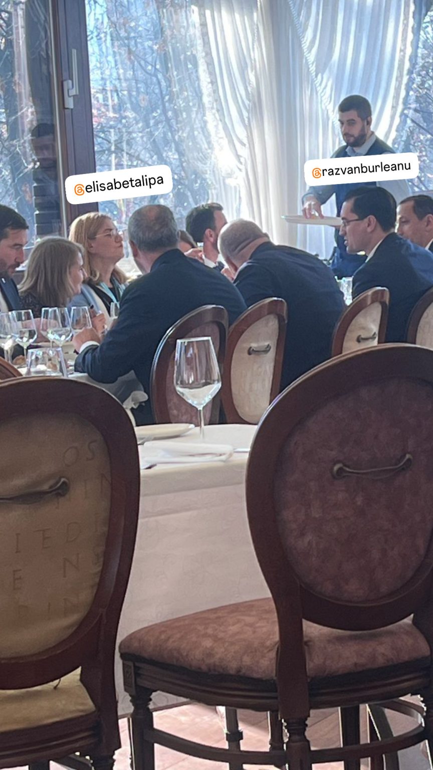 Elisabeta Lipă și Răzvan Burleanu, surprinși sărbătorind la un restaurant din Capitală