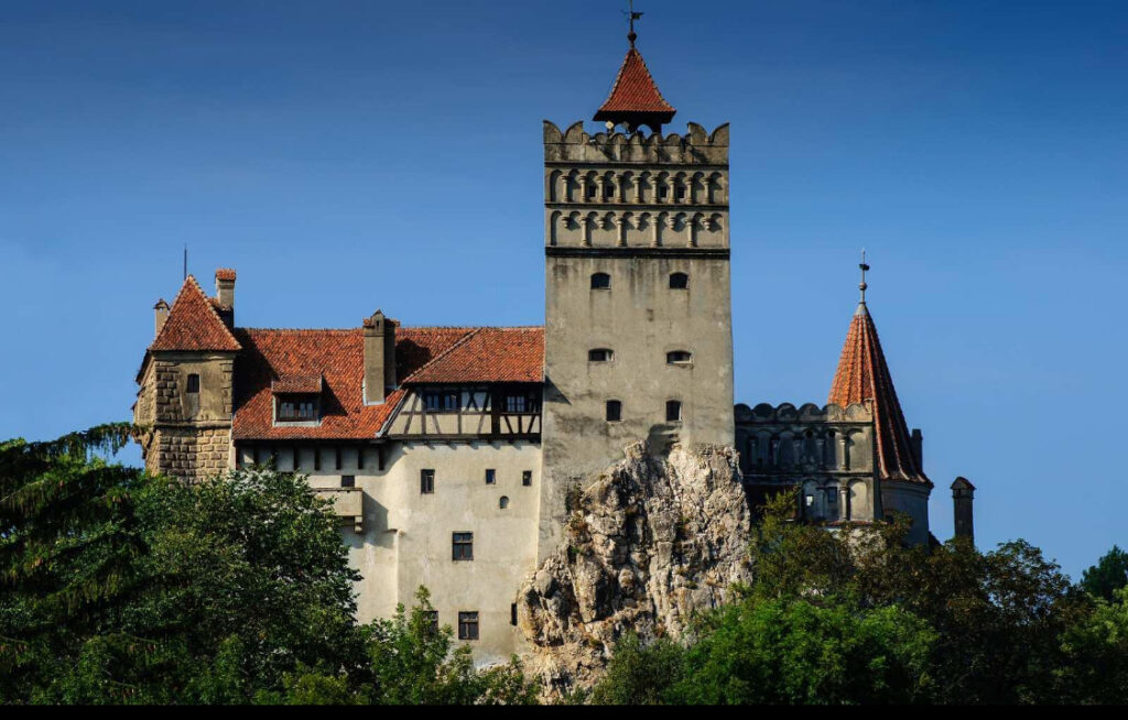 Castelul Bran, cumpărat de un afacerist american apropiat de imperiul Elvis Presley. Ce planuri are noul proprietar